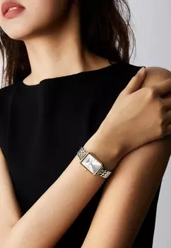 Часы Victoria Hyde