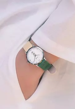 Часы Victoria Hyde