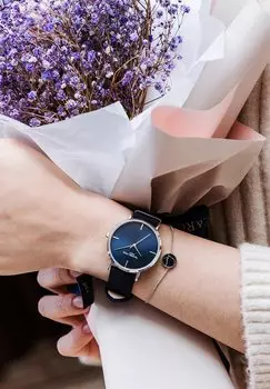 Часы Victoria Hyde, синий