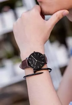 Часы Victoria Hyde, темно коричневый