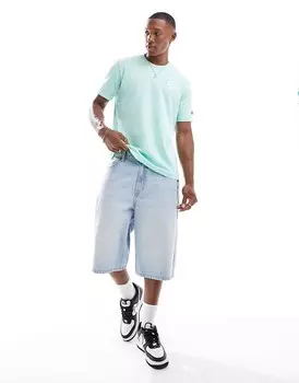 Чемпион – бирюзовая футболка с круглым вырезом