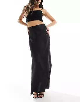 Черная атласная юбка макси косого кроя YAS - BLACK