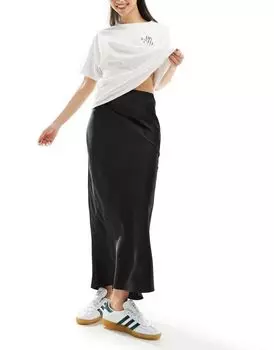 Черная атласная юбка макси с косой косой ASOS