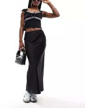 Черная атласная юбка макси с косой косой ASOS DESIGN