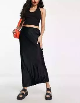 Черная атласная юбка миди с диагональным узором River Island