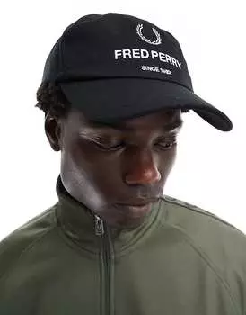 Черная бейсболка Fred Perry с вышитым логотипом