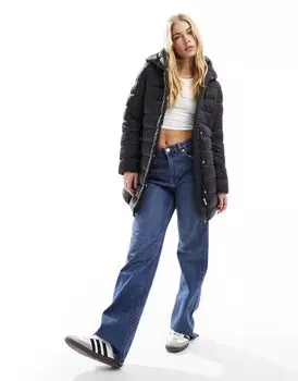 Черная дутая удлиненная куртка Vero Moda