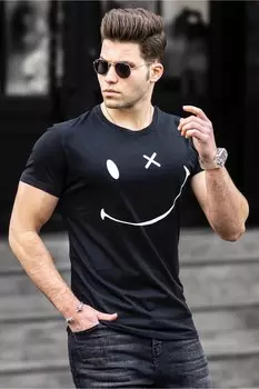 Черная футболка Madmext, черный