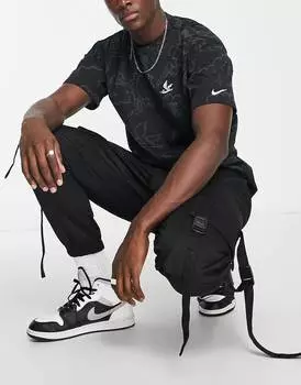 Черная футболка с принтом Nike Basketball