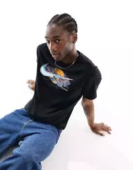 Черная футболка с рисунком на груди Nike