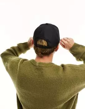 Черная кепка Ellesse