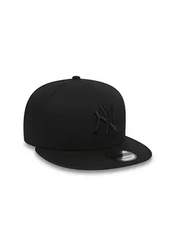 Черная кепка унисекс New Era