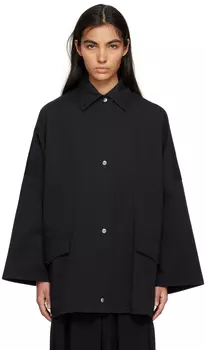 Черная куртка с заклепками Totême