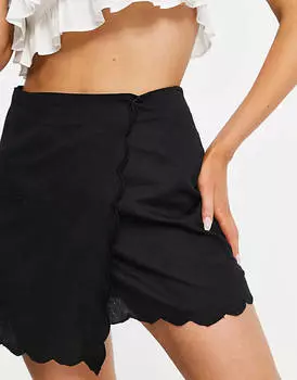 Черная льняная мини-юбка с запахом и фестончатым краем ASOS DESIGN
