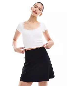 Черная мини-юбка со складками Miss Selfridge
