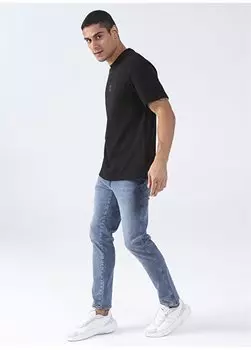 Черная мужская футболка L222001001 Футболка с круглым вырезом Lee, черный