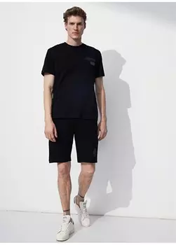 Черная мужская футболка с круглым вырезом с принтом Black On Black