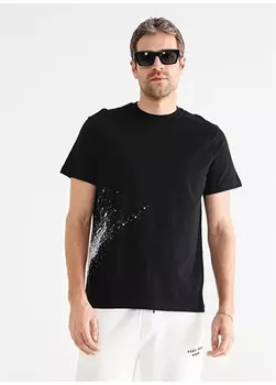 Черная мужская футболка с круглым вырезом с принтом Black On Black