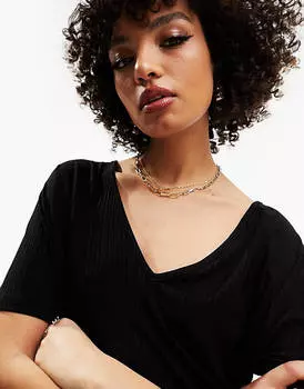 Черная объемная футболка в рубчик с v-образным вырезом ASOS DESIGN Tall