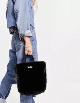 Черная объемная сумка с короткими ручками Levi's