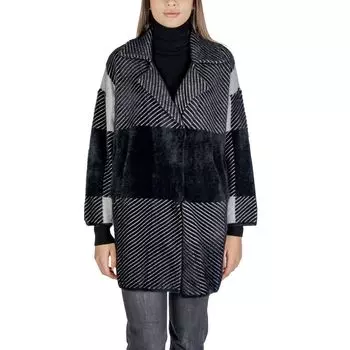 Черная полиамидная куртка Sandro Ferrone