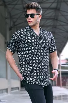 Черная рубашка с рисунком 5537 MADMEXT