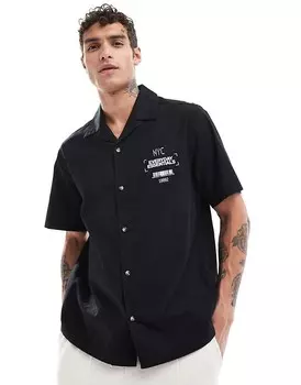 Черная рубашка свободного кроя с кубинским воротником и принтом на груди ASOS DESIGN