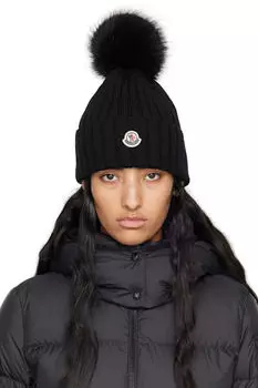 Черная шапка с помпоном Moncler