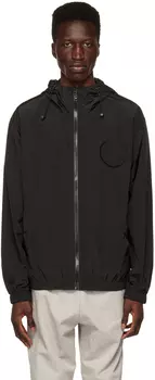 Черная спортивная куртка tudes