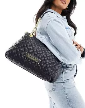 Черная стеганая сумка через плечо Love Moschino