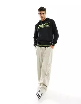 Черная толстовка с логотипом WESC