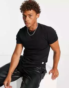 Черная удлиненная футболка с изогнутым краем Jack & Jones Essentials