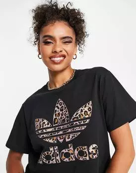 Черная укороченная футболка с леопардовым принтом и трилистником adidas Originals