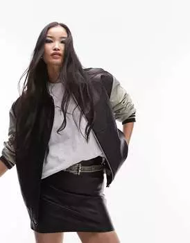 Черная университетская куртка-бомбер из искусственной кожи с контрастными рукавами Topshop
