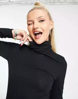 Черная водолазка с длинными рукавами COLLUSION