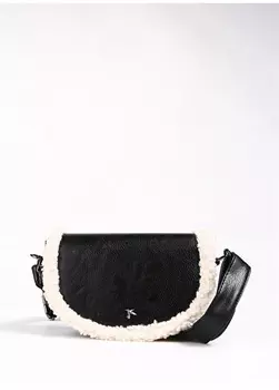 Черная женская сумка через плечо Fabrika