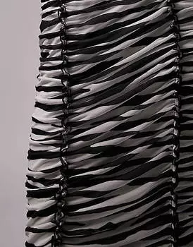 Черно-белая юбка миди премиум-класса со сборками и зебровым принтом Topshop