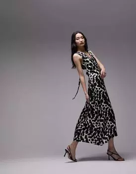 Черно-белое платье-фартук миди с точечным принтом Topshop