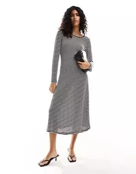 Черно-белое полосатое платье макси крючком Vero Moda