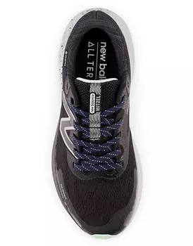 Черно-белые кроссовки New Balance NTRG