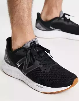 Черно-белые кроссовки New Balance Running Arishi V4