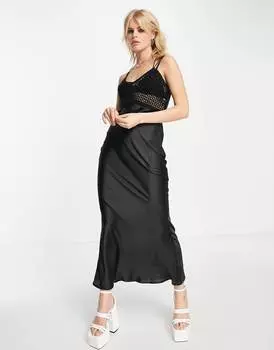 Черное атласное платье-комбинация макси с лифом ASOS DESIGN