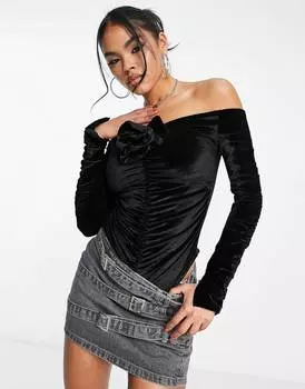 Черное бархатное боди с корсажными рюшами ASOS DESIGN