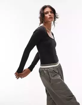 Черное боди с длинными рукавами и овальным вырезом Topshop