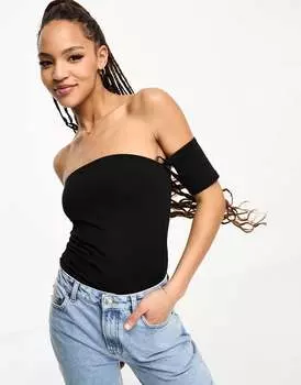 Черное боди с открытыми плечами Stradivarius