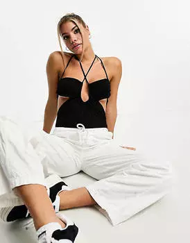 Черное боди с вырезами и ремешками Pull&Bear