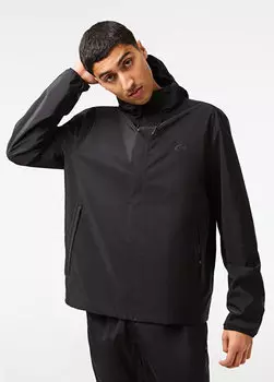 Черное мужское пальто с капюшоном Lacoste