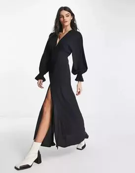 Черное платье макси с глубоким вырезом и рукавами «летучая мышь» ASOS