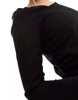 Черное платье миди с асимметричным вырезом и разрезом по бокам JDY