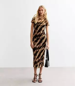 Черное платье миди с короткими рукавами и размытым принтом в сеточку New Look, черный